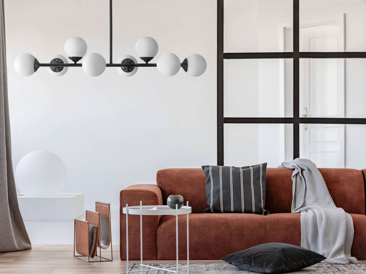 Crna visilica, luster na cjevčici, s kuglastim sjenilima od bijelog stakla - FINO - undefined slika 2